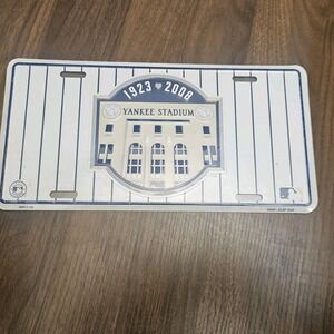 MLB Yankees‎ Stadium Metal License Plate